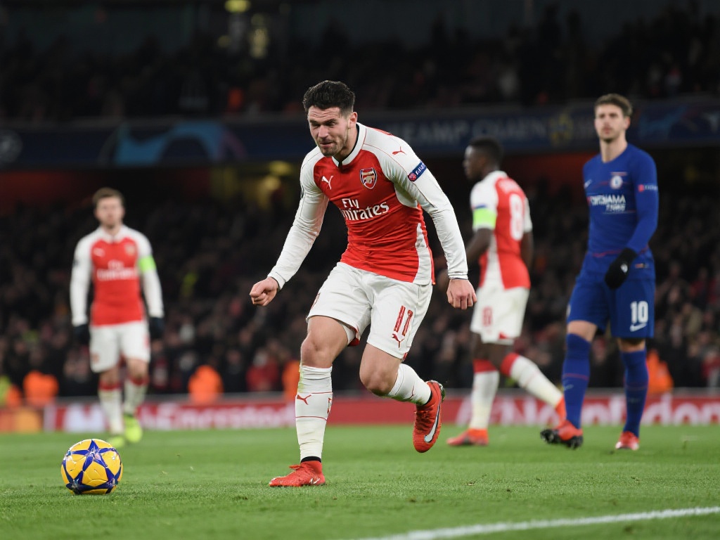 “天壤之别！拜仁冬窗瞄准后防新援，斯卡尔维尼与朗格莱成目标”